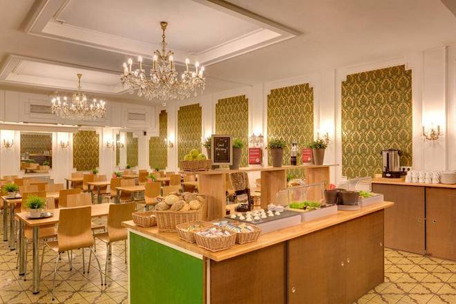 MEININGER Hotel Cologne City Center, Cologne