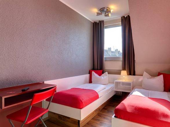 MEININGER Hotel Cologne City Center, Cologne