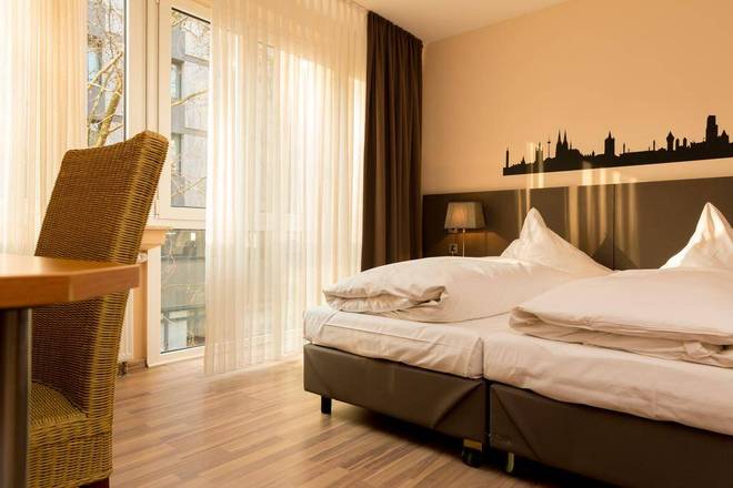 Hotel Drei Kronen, Cologne