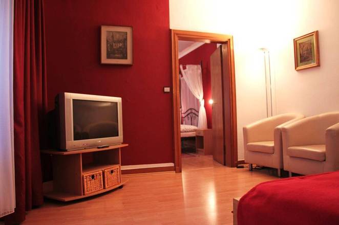 Hayk Altstadthotel & Appartements, Cologne