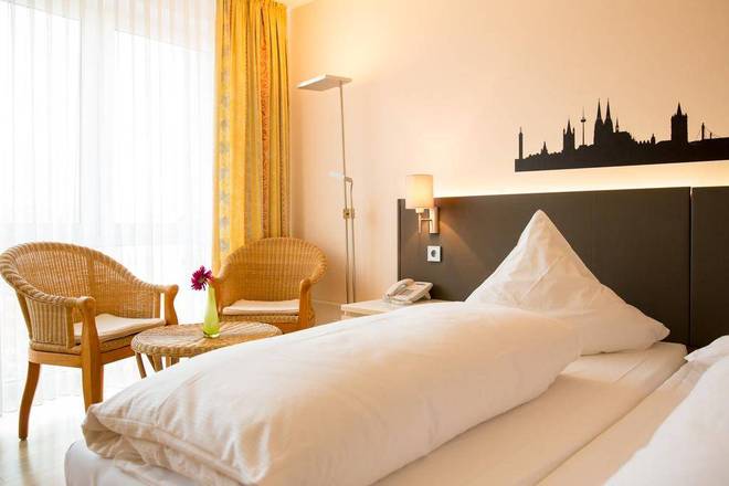 Hotel Drei Kronen, Cologne