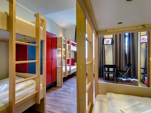 MEININGER Hotel Cologne City Center, Cologne