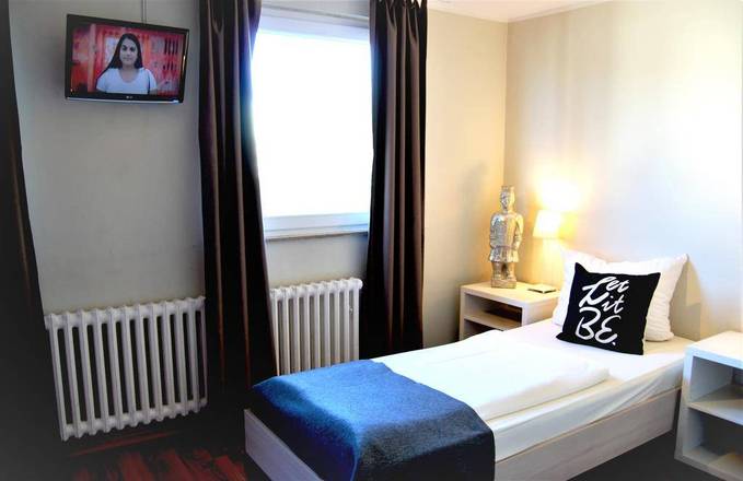 MEININGER Hotel Cologne City Center, Cologne