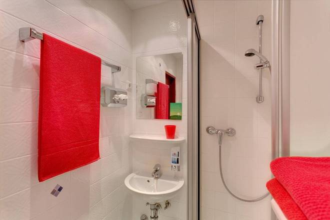 MEININGER Hotel Cologne City Center, Cologne