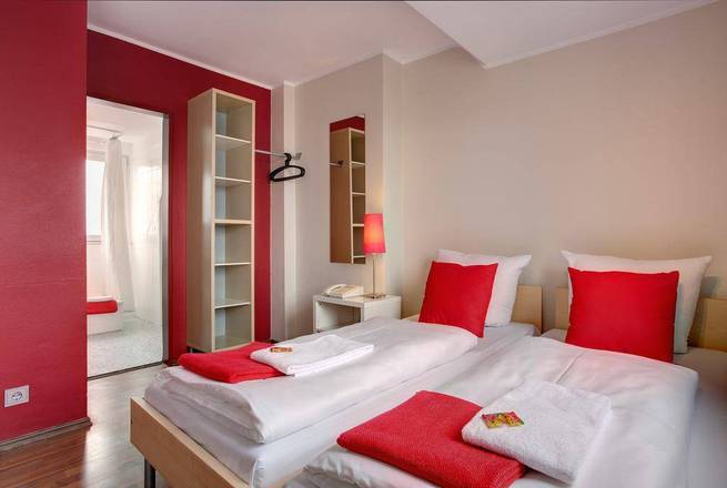 MEININGER Hotel Cologne City Center, Cologne