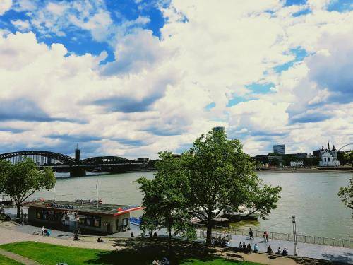 Hayk Altstadthotel & Appartements, Cologne